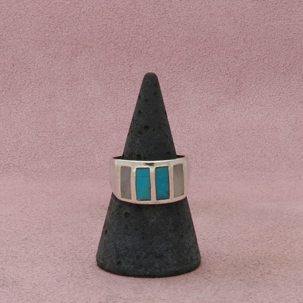 navajo sterling silver vintage turquoise & mother of pearl ring size 7.5